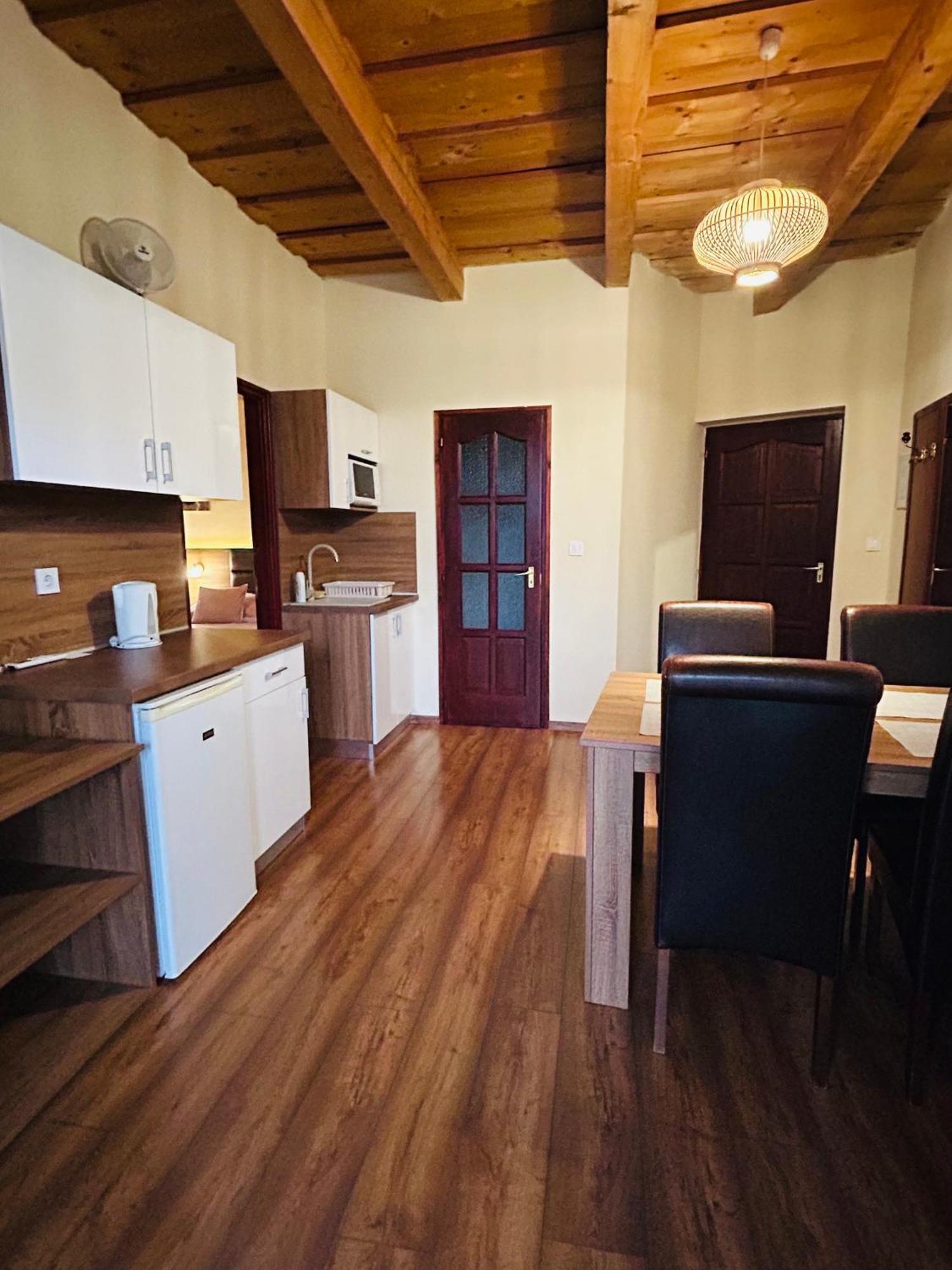 Harmonia Vendeghaz Hotel Miskolc Luaran gambar