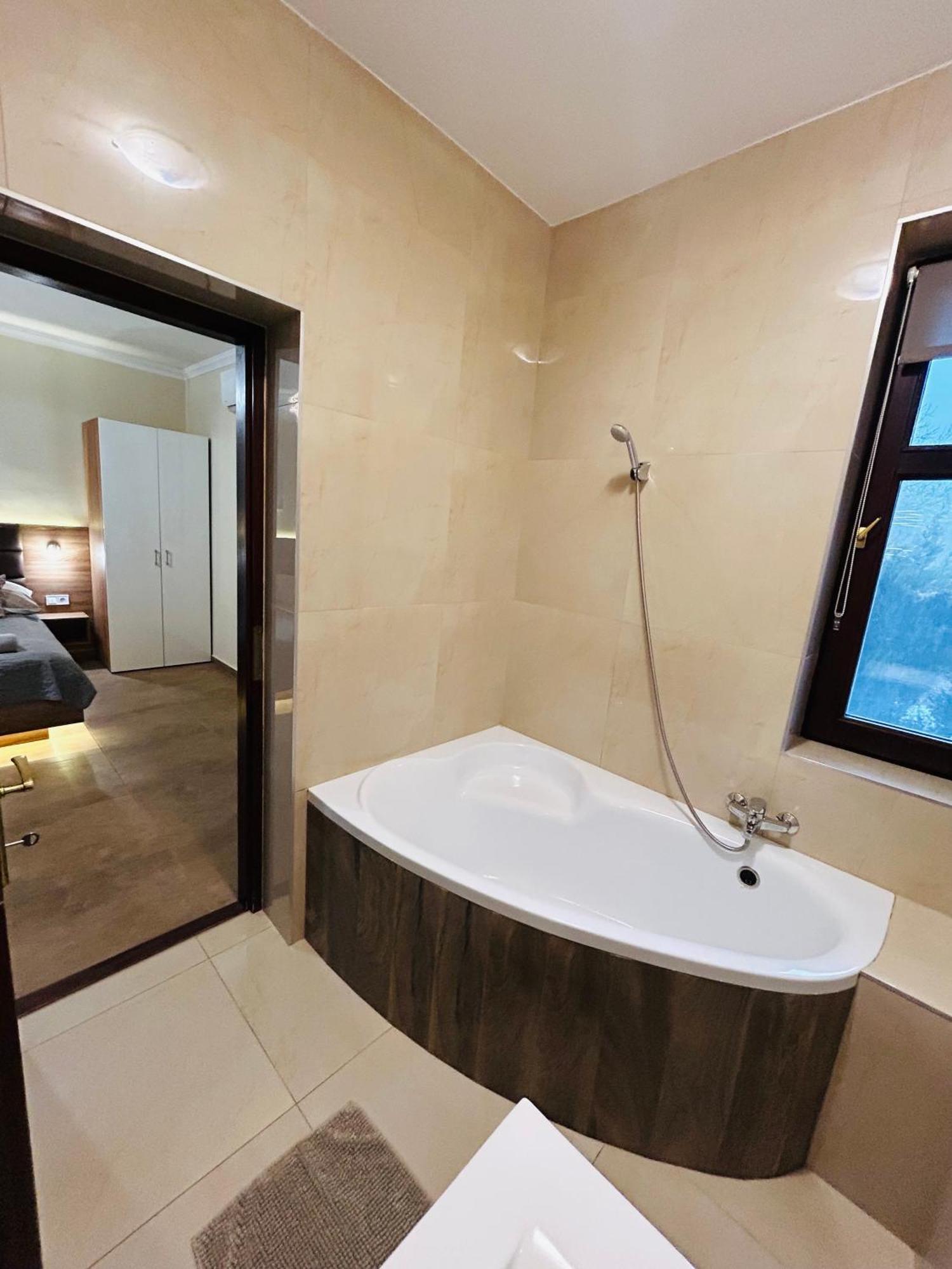 Harmonia Vendeghaz Hotel Miskolc Luaran gambar